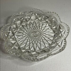 Avon Clear Glass Scalloped Starburst Trinket Jewelry Dish